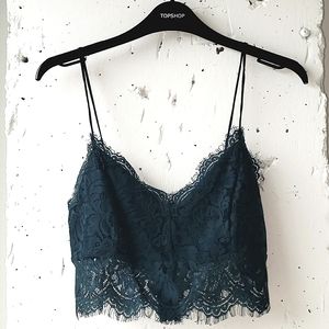 TOPSHOP Floral lace crop top